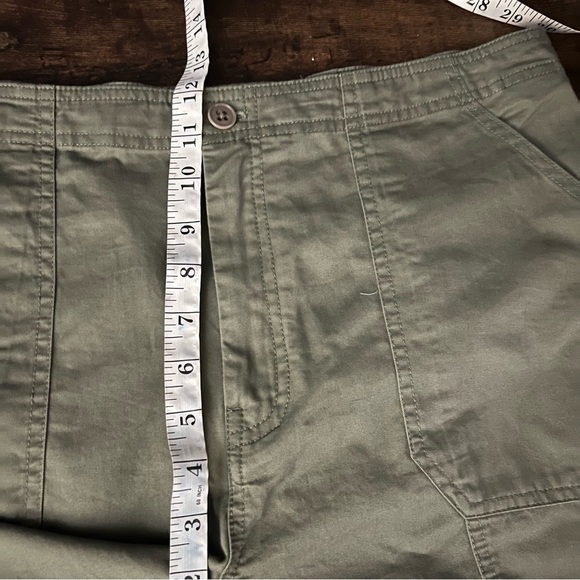 Abercrombie & Fitch Relaxed Cargo Fit Pant Size 16 Women’s Utility Cotton Green - Picture 12 of 14